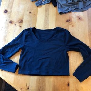 Lululemon crop top